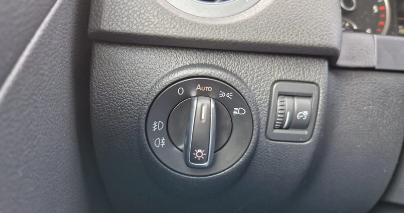 Volkswagen Tiguan cena 59900 przebieg: 209000, rok produkcji 2015 z Bolesławiec małe 529